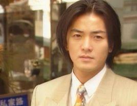 包文龍[電視劇笑看風雲里的人物]