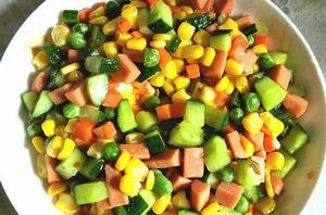 黃瓜胡蘿蔔玉米粒