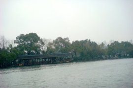 雨後游六橋記 雨後游六橋記