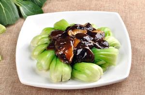 油菜炒香菇 油菜炒香菇