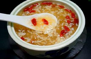 銀耳甜酒羹 銀耳甜酒羹