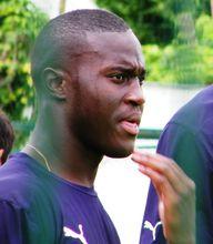 文森特&middot;阿卡龐迪耶