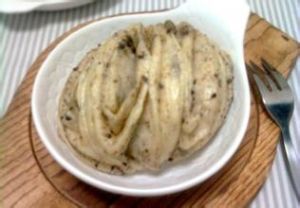 黑芝麻核桃花捲 黑芝麻核桃花捲