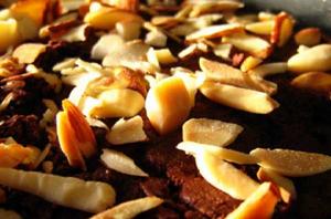 杏仁朱古力太妃糖 杏仁朱古力太妃糖