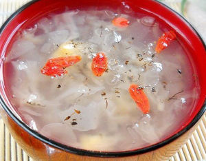 糖桂花銀耳羹 糖桂花銀耳羹