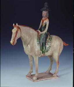 唐彩色釉陶騎馬女俑