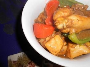 胡蘿蔔燜雞 胡蘿蔔燜雞