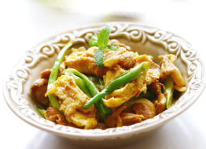 蝦醬元蔥苗炒雞蛋