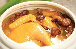 黃芪黨參燉雞 黃芪黨參燉雞