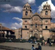 科斯科古城位於秘魯的安第斯山脈
