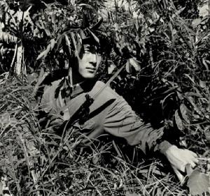 70年代田哲夫在海南島中國人民解放軍陸軍某部服役時的照片。