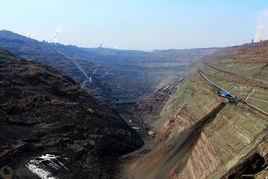 撫順西露天礦參觀台 撫順西露天礦參觀台