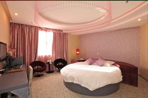 獨特的圓床情趣風格