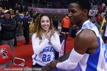 吉布森和愛人薩博琳娜