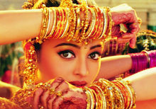 迷人的印度舞蹈少女