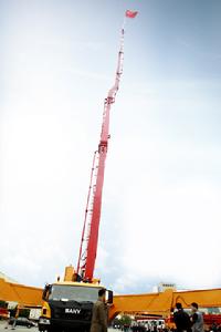 世界最長臂架泵車三一86米