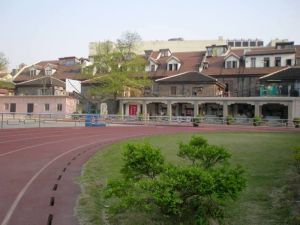 上海市向明中學