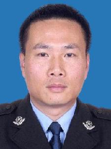 鍾明[廣西桂林市疊彩區副區長、區公安分局局長]