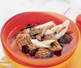 豬腰煲杜仲 豬腰煲杜仲