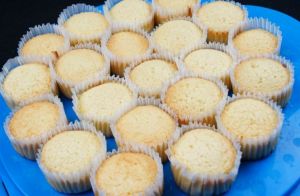 蜂蜜紙杯海綿蛋糕 蜂蜜紙杯海綿蛋糕