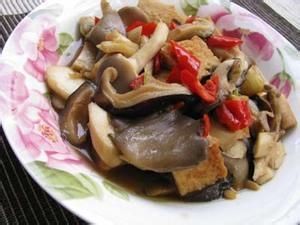 菌菇肉片燒豆腐 菌菇肉片燒豆腐