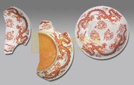 明洪武紅彩雲龍紋殘盤 明洪武紅彩雲龍紋殘盤