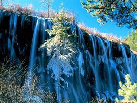 諾日朗瀑布 諾日朗瀑布