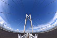 港珠澳大橋青州航道橋索塔的中國結造型