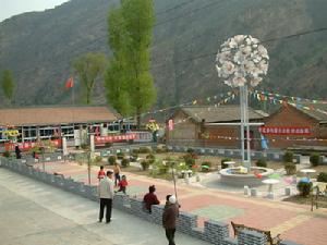 青石嶺村 青石嶺村