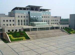 中國人民解放軍大連陸軍學院 中國人民解放軍大連陸軍學院