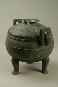 春秋蟠虺紋銅蓋鼎 春秋蟠虺紋銅蓋鼎
