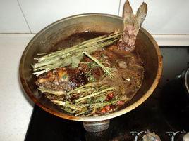 芭蒿燉魚 芭蒿燉魚