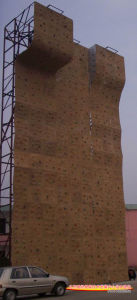 浙江萬里學院大學生創新實踐基地大型人工攀岩工程