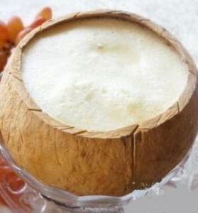 現榨椰子汁 現榨椰子汁