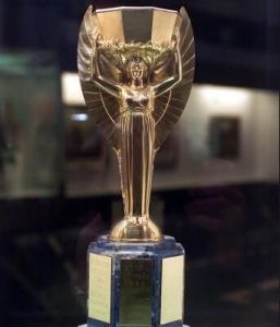 巴西永久保存“雷米特金杯”