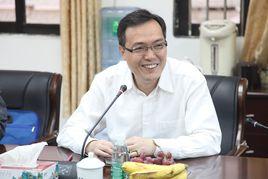 何世光[廣州市紀委派駐市農業局紀檢組組長]