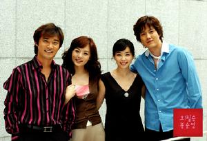 《OH！必勝，奉順英》