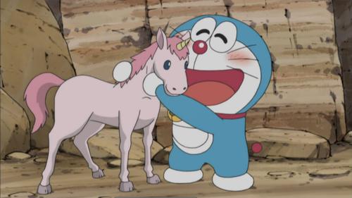 哆啦A夢[日本漫畫《哆啦A夢》中登場的貓型機器人]