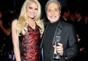 Vince Camuto獲獎圖片