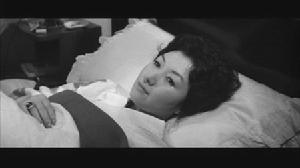 《女人步上樓梯時》