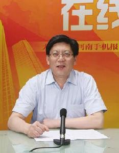 孔祥智[河南省漯河市委常委、秘書長]