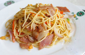 蛋黃培根意大利麵 蛋黃培根意大利麵