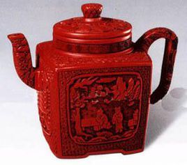 山水人物紫砂胎剔紅壺 山水人物紫砂胎剔紅壺