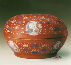 粉彩龍鳳紋蓋盒 粉彩龍鳳紋蓋盒