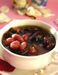 黑木耳紅棗湯 黑木耳紅棗湯