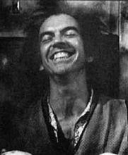 尼古拉斯&middot;霍普在《壞小子巴比》中的造型