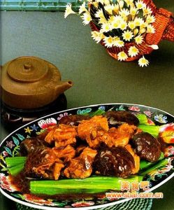 芥菜炆排骨 芥菜炆排骨