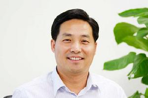 楊鵬飛[廣東省工業和信息化廳副廳長、黨組成員]