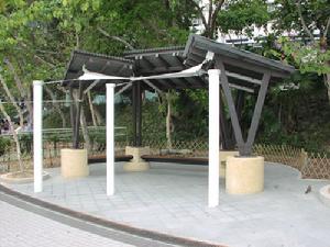 （圖）公園內的特色涼亭
