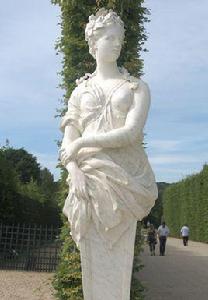 喀耳刻[希臘神話中的巫術女神]